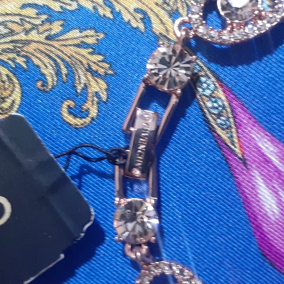 GIVENCHY ROSE GOLD_TONE BRACELET GIVENCHY  ROSE_ GOLD TONE CRYSTAL PEARL - Picture 5 of 7